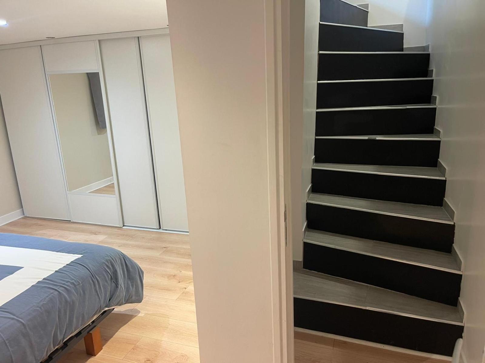 فيلا Loft De Charme Avec Parking, Jardin Et Terrasse Saint-Pryvé-Saint-Mesmin المظهر الخارجي الصورة